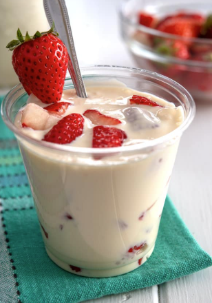strawberries in cream